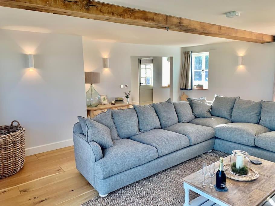 Coed Farm-Hot Tub-Sleeps 12-Near Brecon Villa Exterior photo
